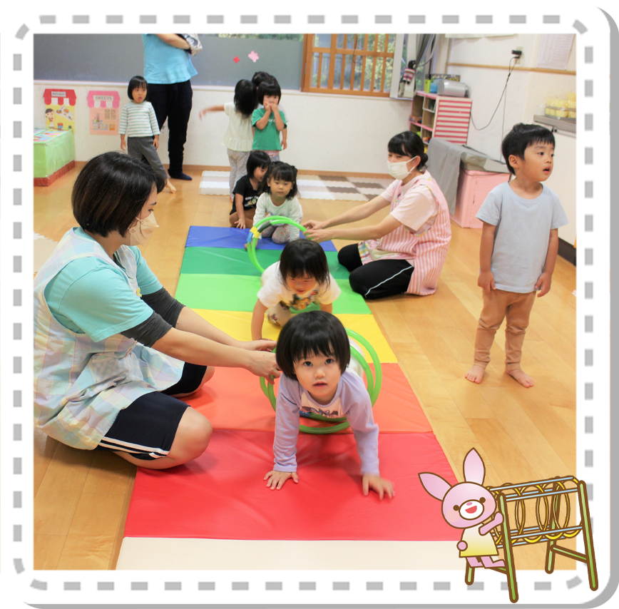 はな組 2歳児 室内遊び みずなら保育園 社会福祉法人 あざみ会 はな組 2歳児 室内遊び みずなら保育園 社会福祉法人 あざみ会