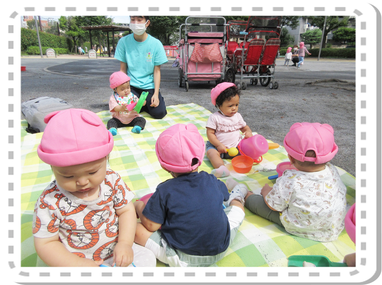 うみ組（0歳児） 戸外遊び みずなら保育園|社会福祉法人 あざみ会